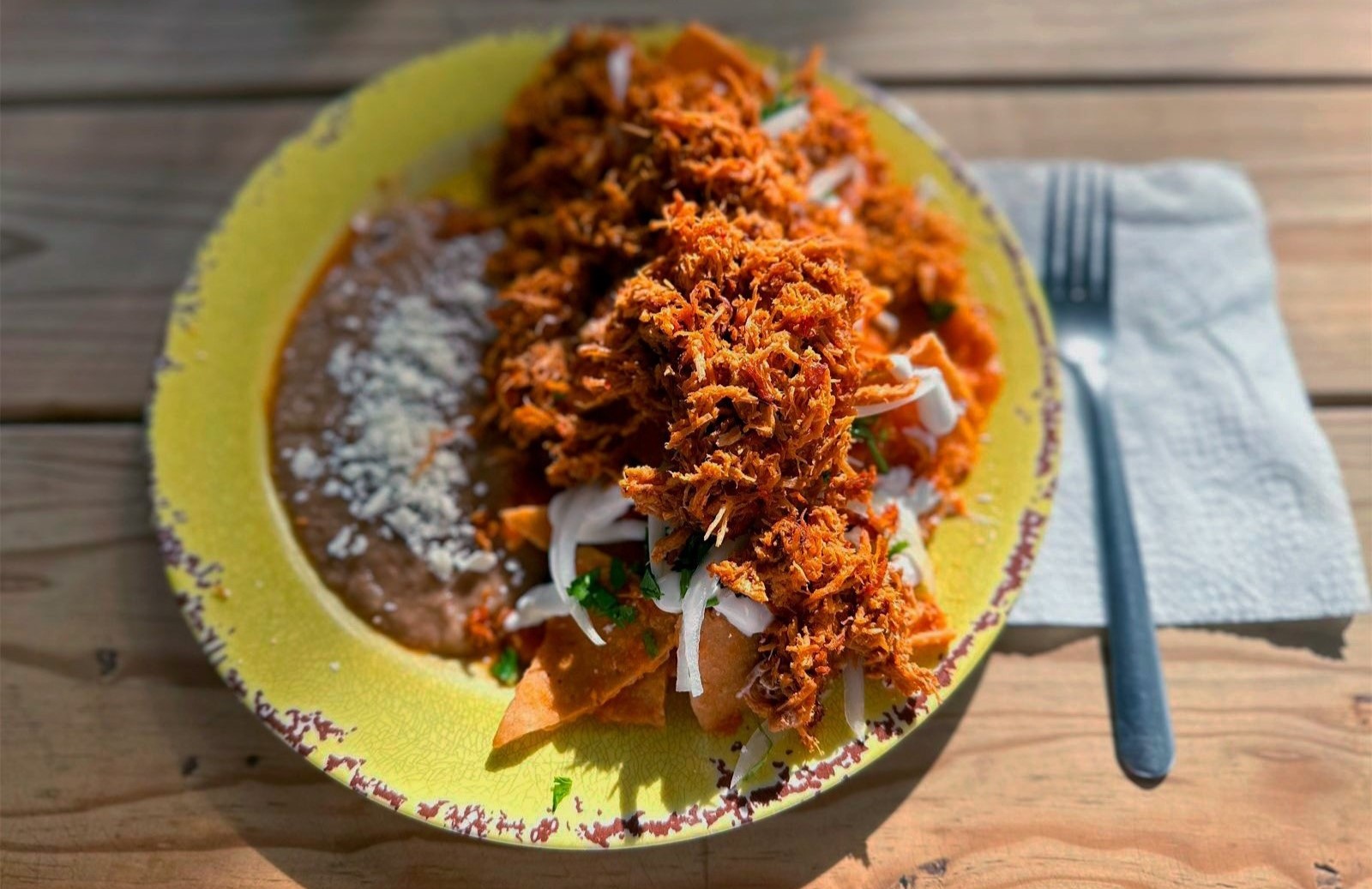 Chilaquiles con carne adobada